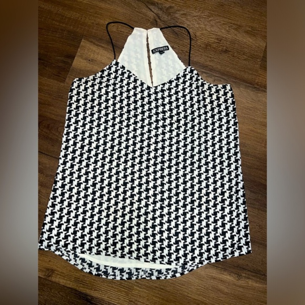 Express Houndstooth V Neck Blouse